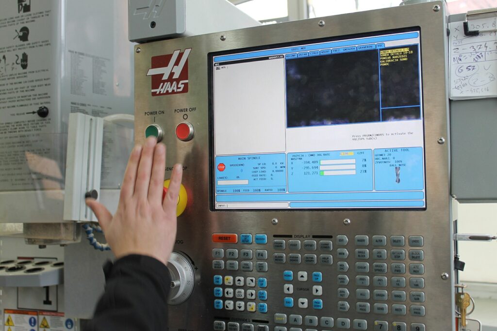Haas CNC machine screen with Industry 4.0 capabilities
