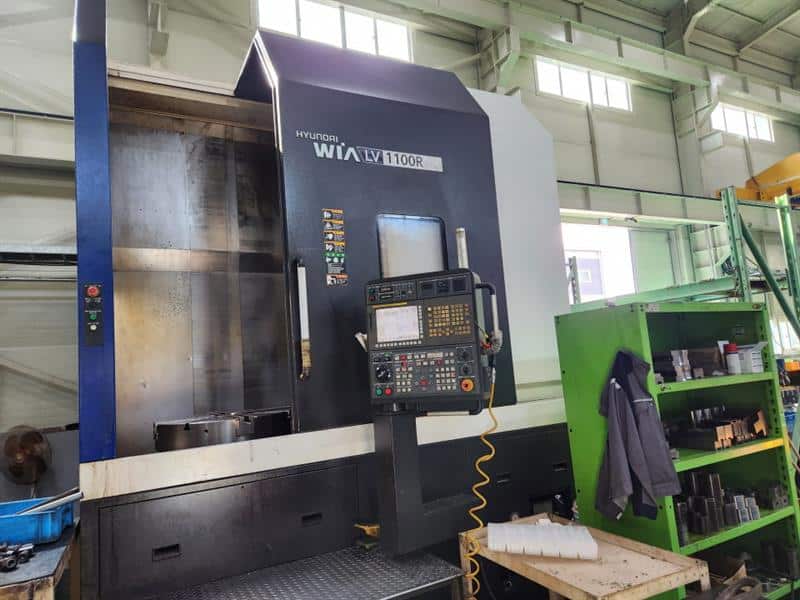 HYUNDAI WIA LV 1100R CNC 2 AXIS VERTICAL BORING MILL