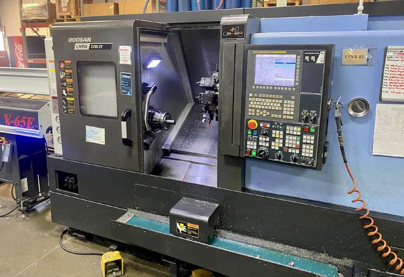 DOOSAN LYNX 220LSYA
