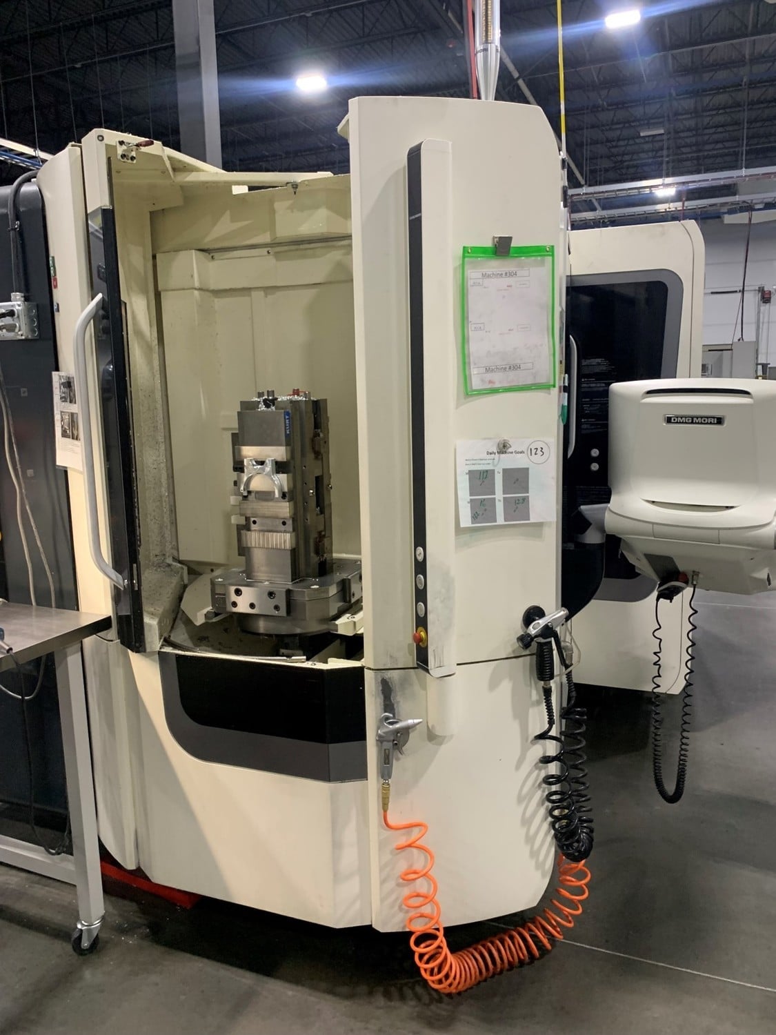 DMG MORI NHX4000 HORIZONTAL MACHINING CENTER