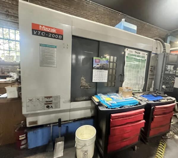 Mazak Vtc200B Cnc Mill