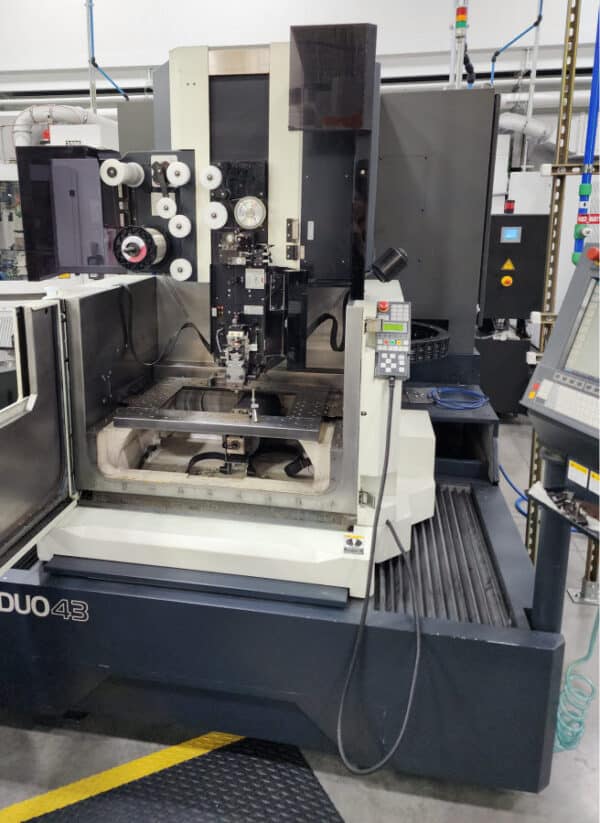 Makino Duo43 Cnc Wire Edm