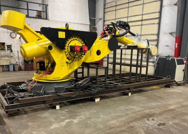 Fanuc  M2000Ia 900L Robot Automatic Robot