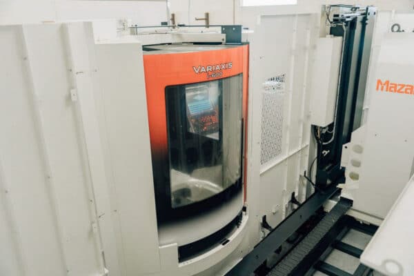 Mazak Variaxis I-600 With 12 Station Palletech System 5-Axis Cnc Vertical Machining Center