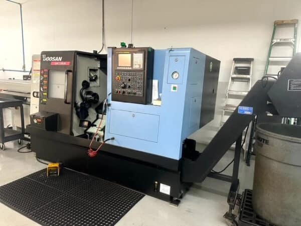 Doosan Lynx 220Lm 