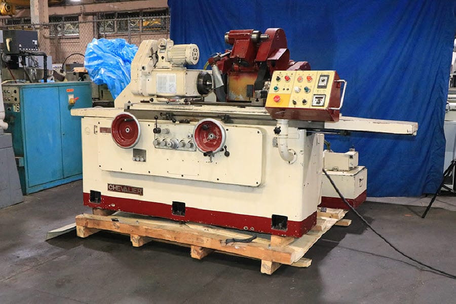 Chevalier GU-1124A Universal I.D./O.D. Cylindrical Grinder 10.6" x 23.6"