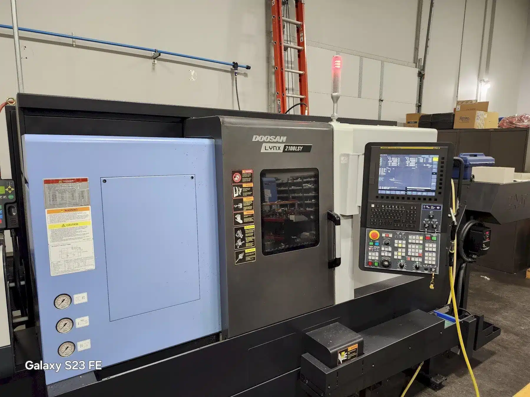  DN SOLUTIONS Lynx 2100LSYA Lathes, CNC (3-Axis or More) 