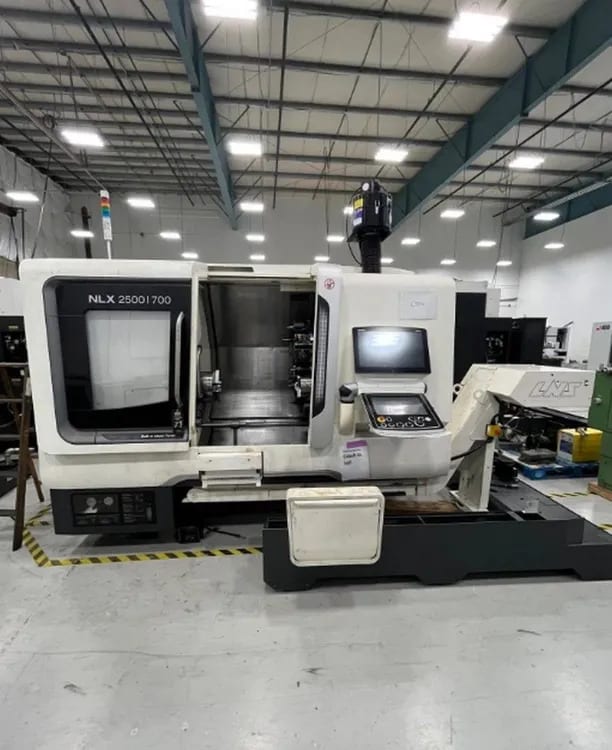  DMG MORI NLX2500SY/700