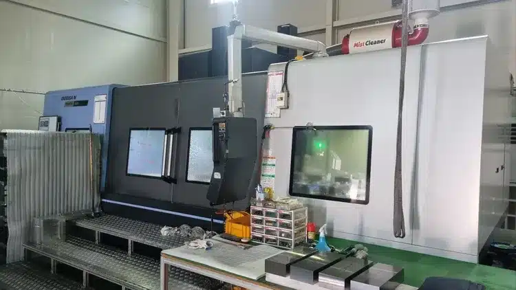 Doosan Mynx 9500/50 CNC Vertical Machining Center