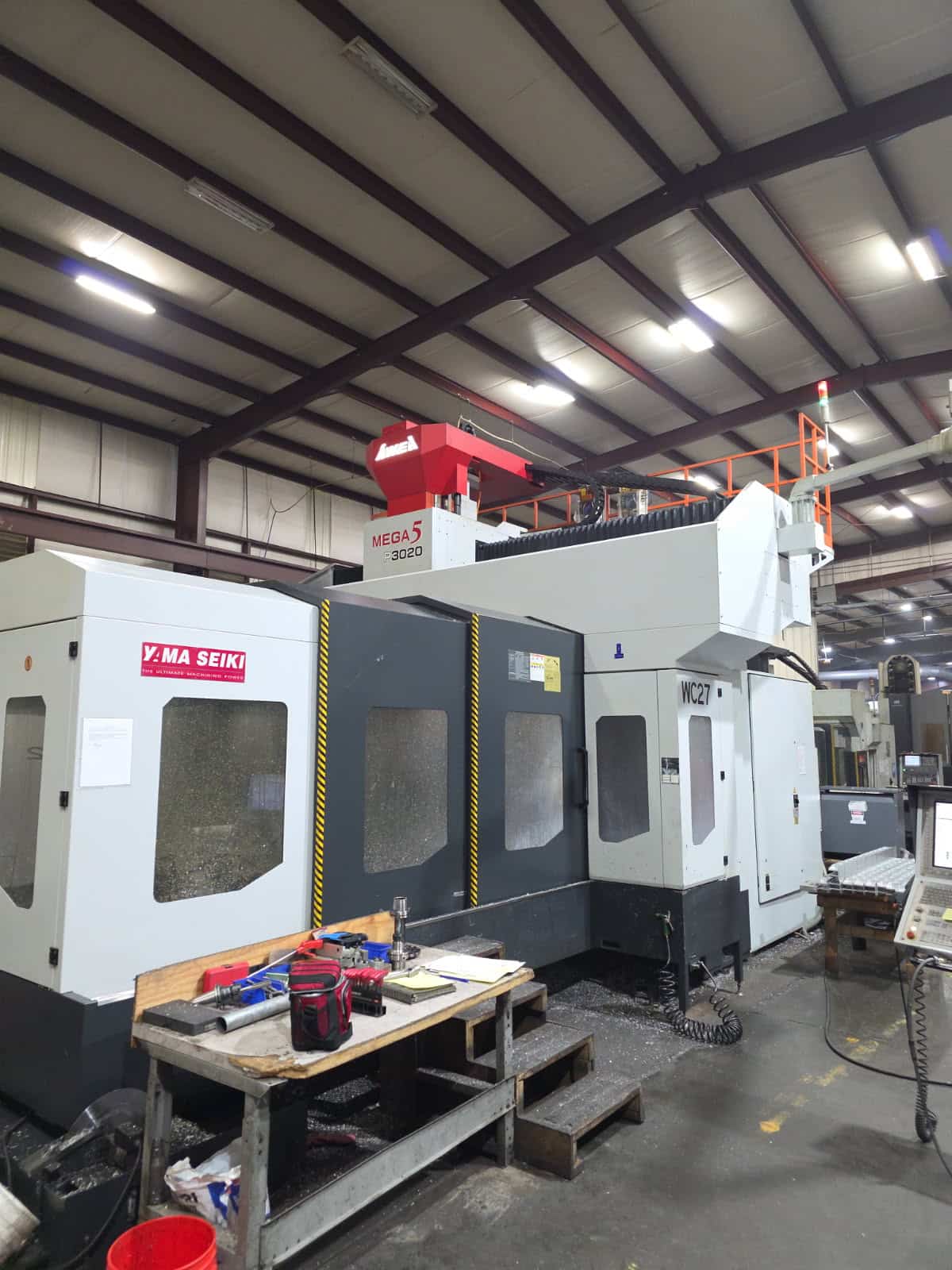 2017 YAMA SEIKI AWEA MEGA 5 P3020 (5) AXIS BRIDGE TYPE VMC 