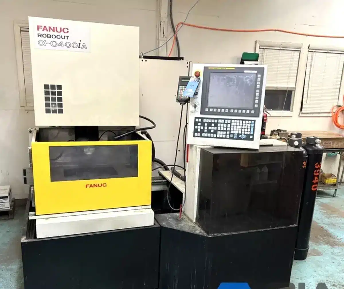 Fanuc Robocut A-C400Ia