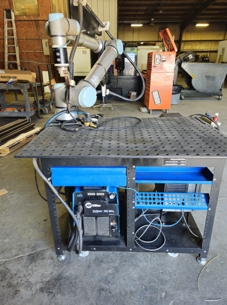 Cobot UR10e collaborative robot & Welder